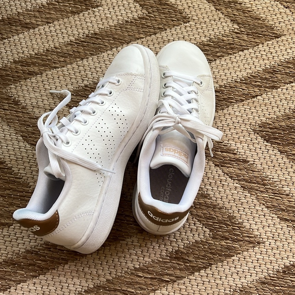 Adidas Advantage Sneakers Size 6